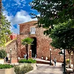 Alegria Villa *